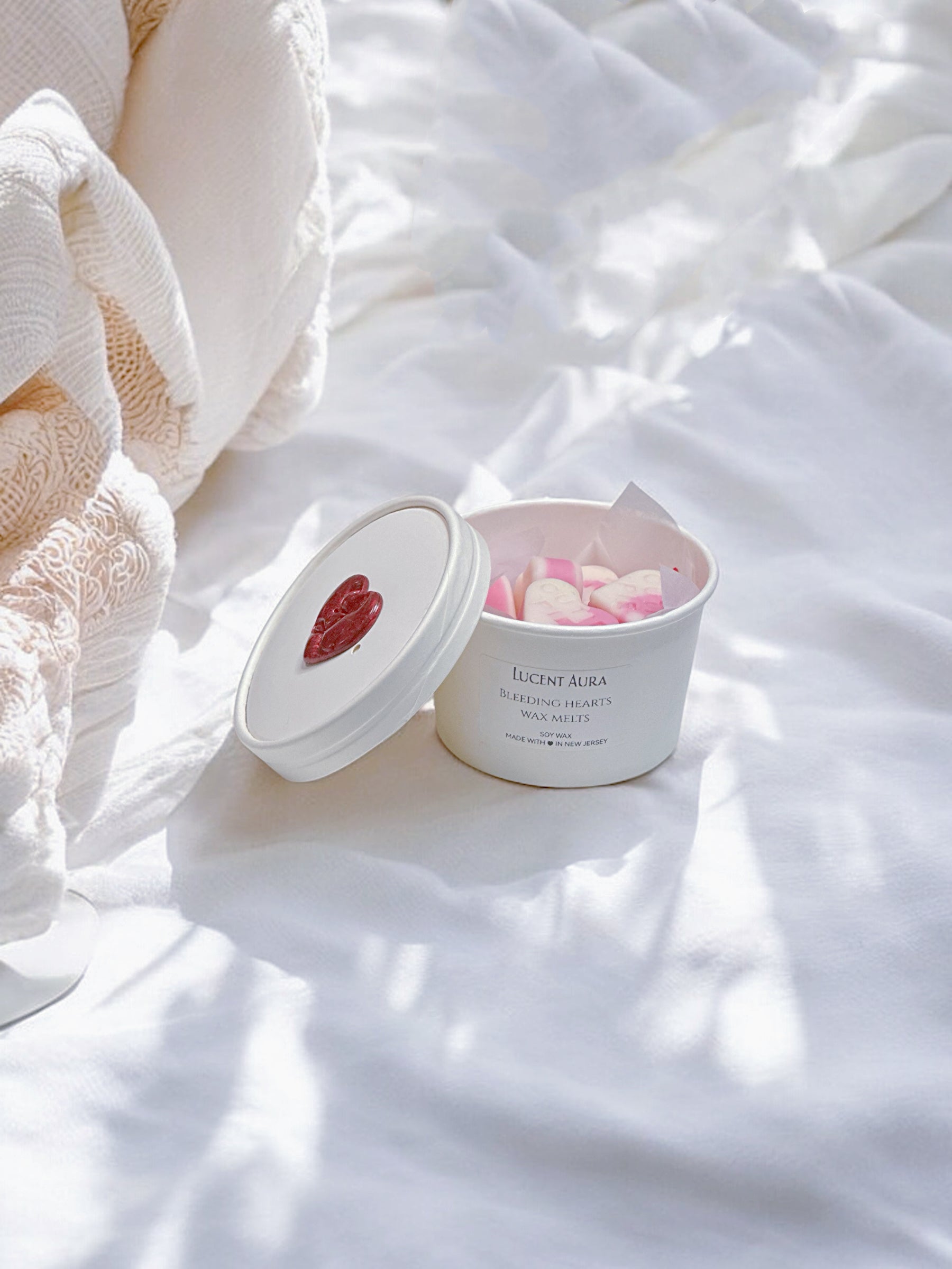Bleeding Hearts Wax Melts - Lucent Aura