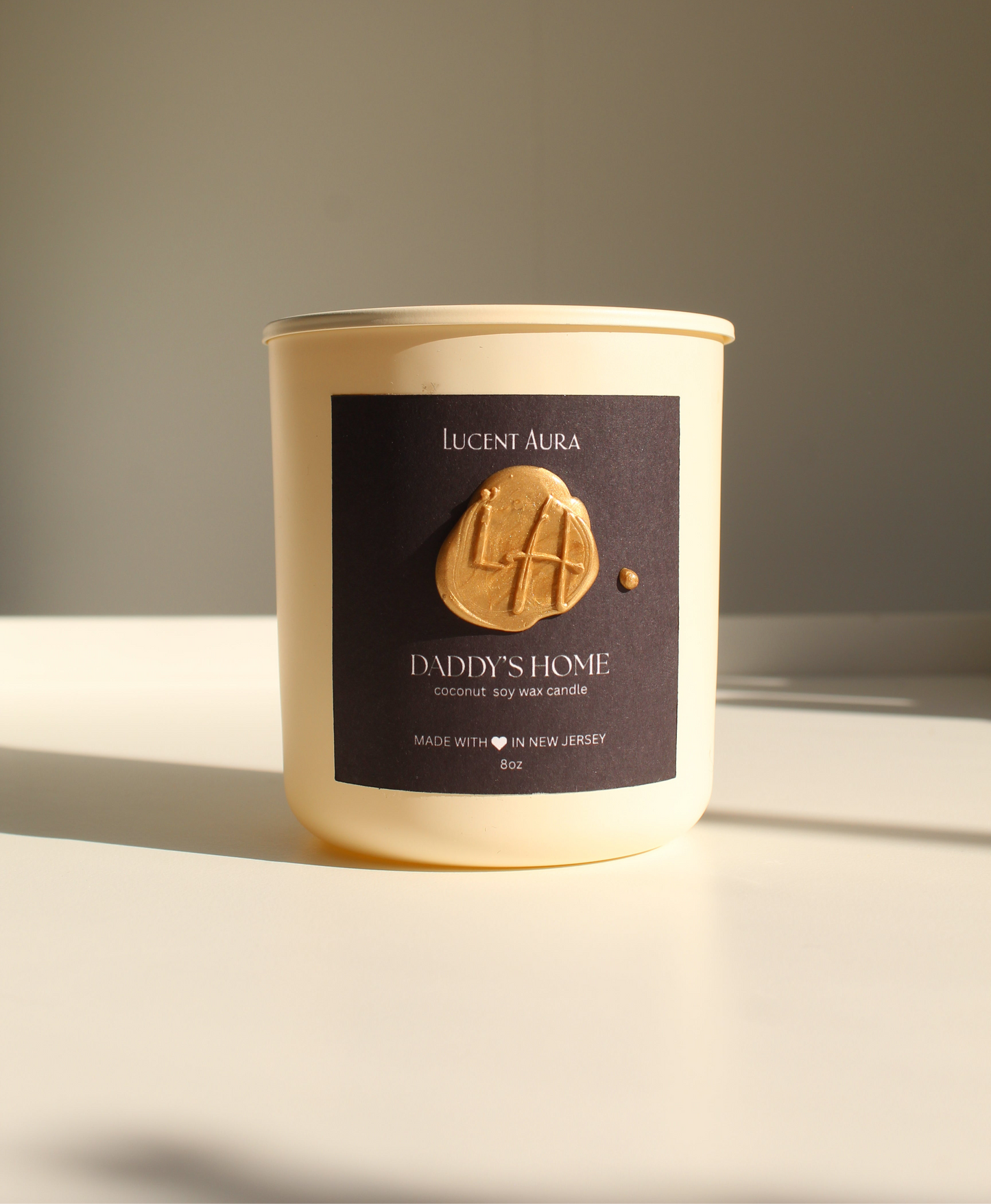 Daddy's Home candle - Lucent Aura