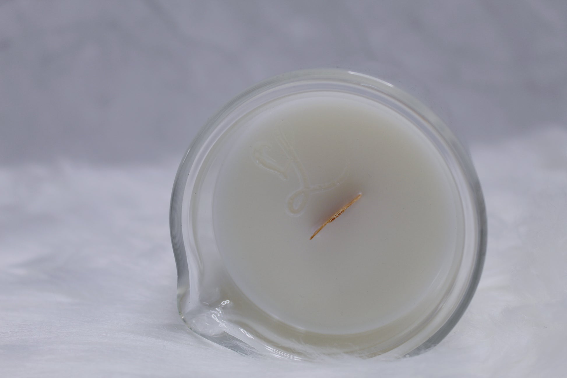Sensual Massage Candle - Lucent Aura