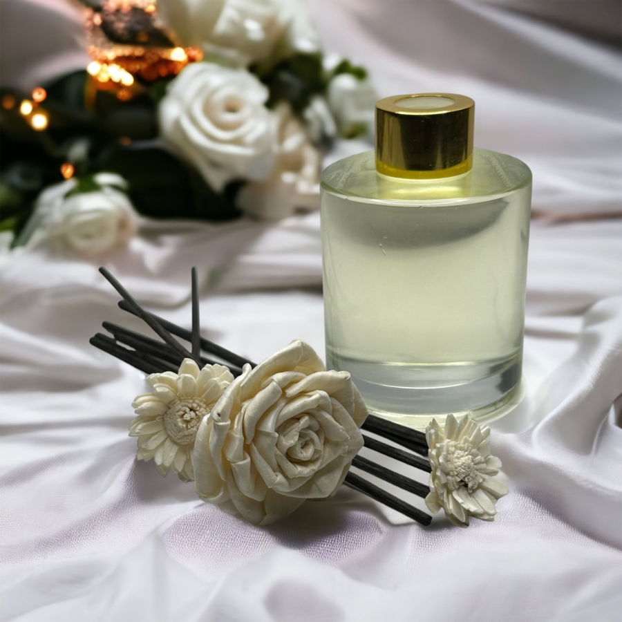 Vanilla Clouds & Moonflowers Reed Diffuser - Lanna Lux 