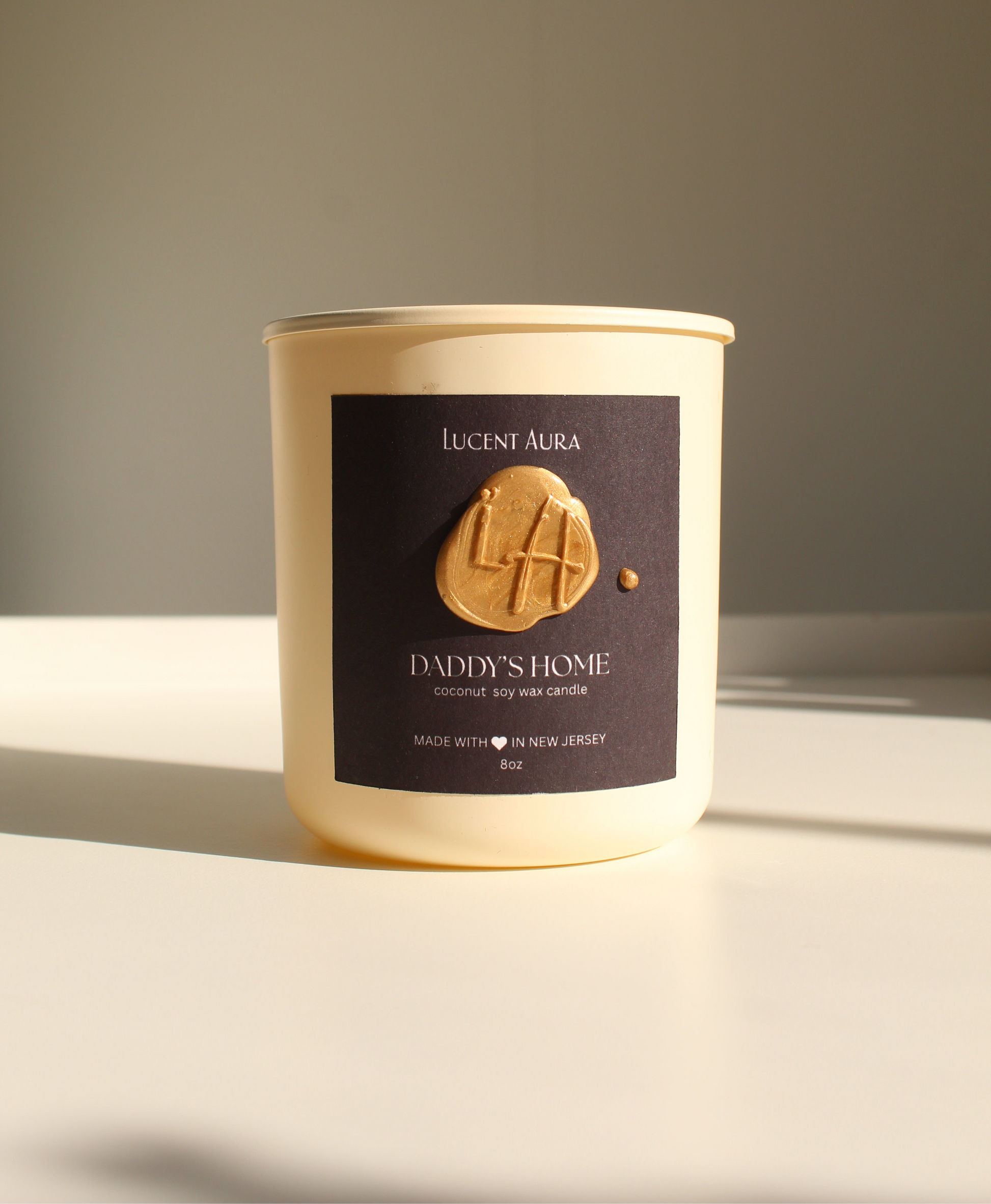 Daddy's Home candle - Lucent Aura